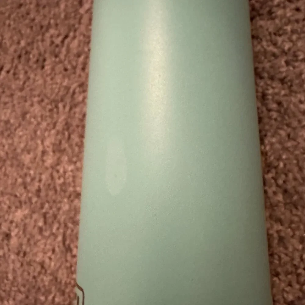 2 Yeti Rambler Bottles with Tops - Picture 7 of 9